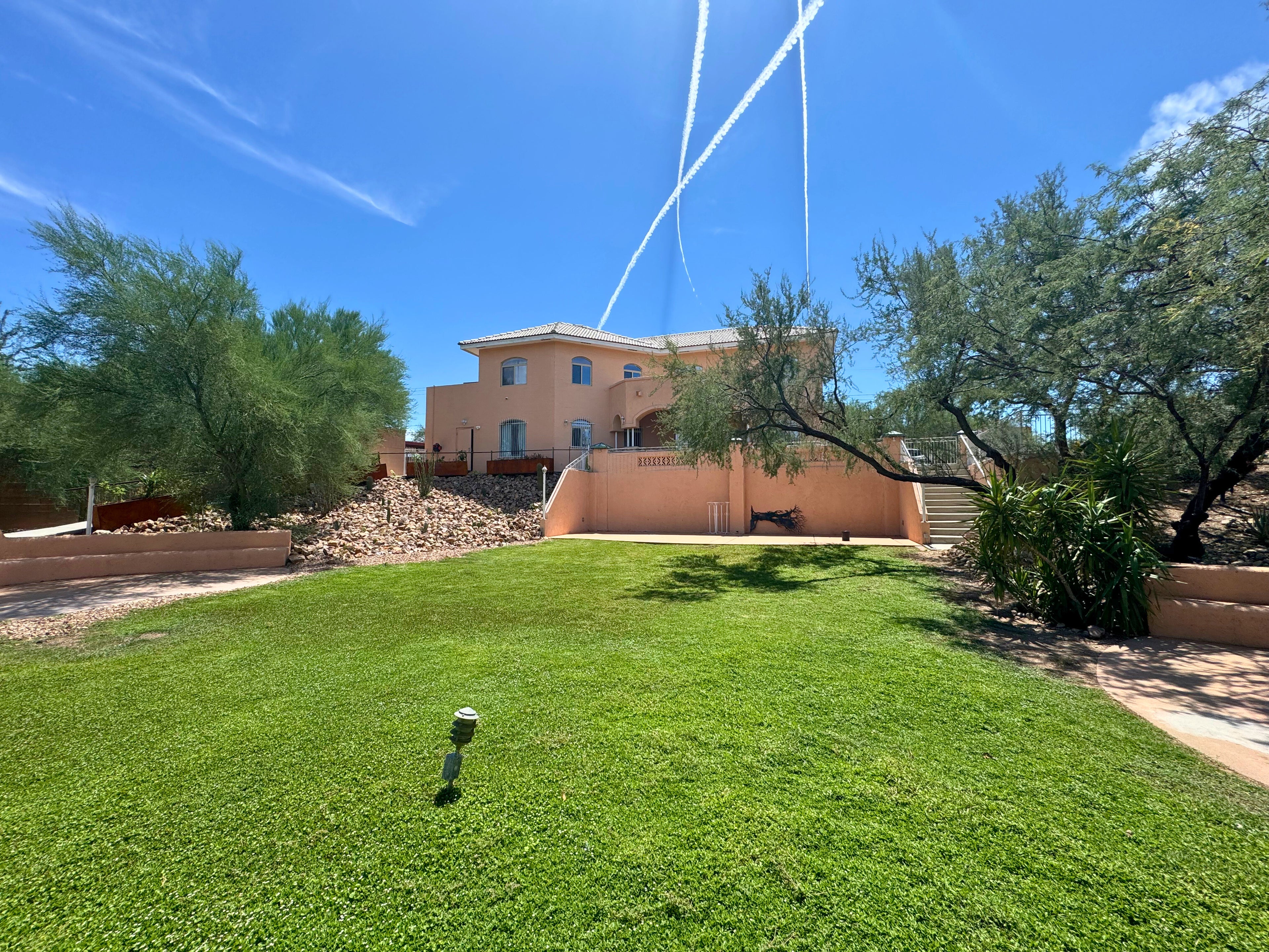 evmlookbook_expertvillagemedia